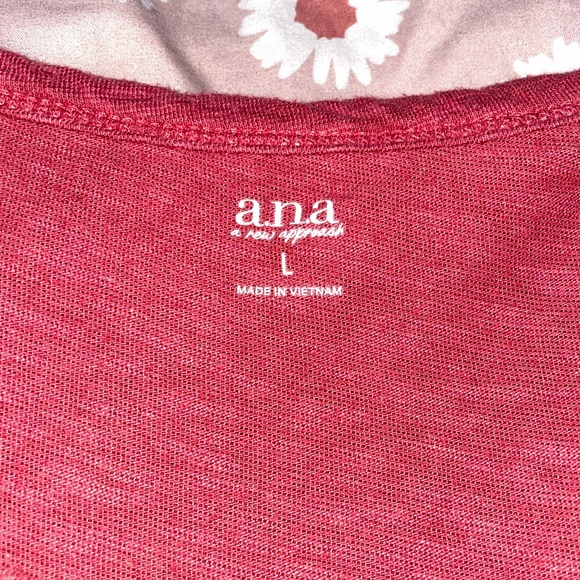 A.n.a scrunched burgundy/red t-shirt - Picture 2 of 3